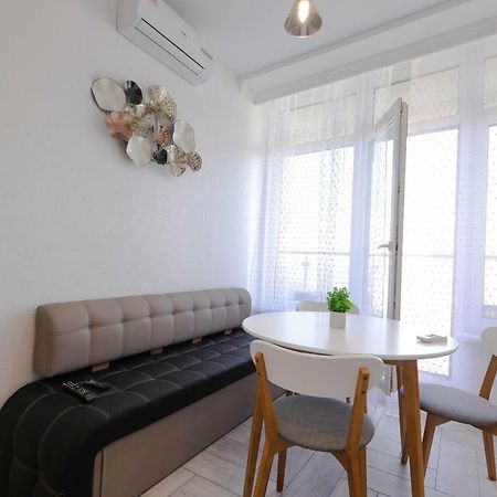 Skyview Apartments Odesa Exterior foto